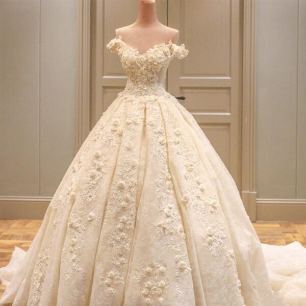 Wedding dress