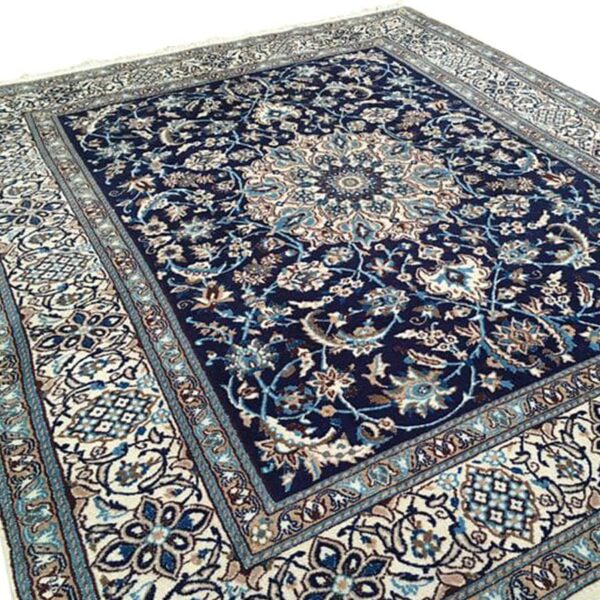 Tapis en laine ou soie (au m²)